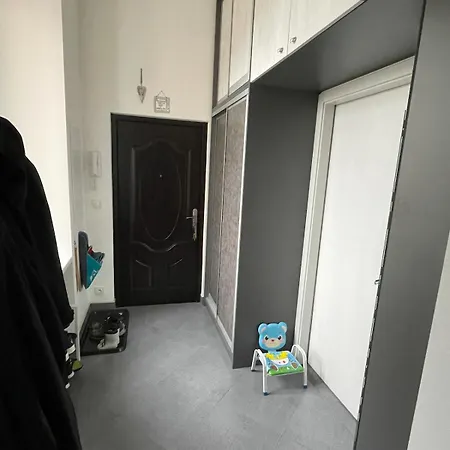 V Centru Znojma S Vybavenim Pro Deti A Garazi Pro Kola Appartement Znojmo