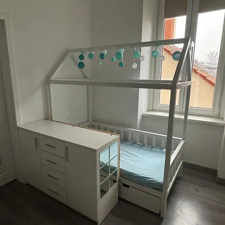 Appartement V Centru Znojma S Vybavenim Pro Deti A Garazi Pro Kola
